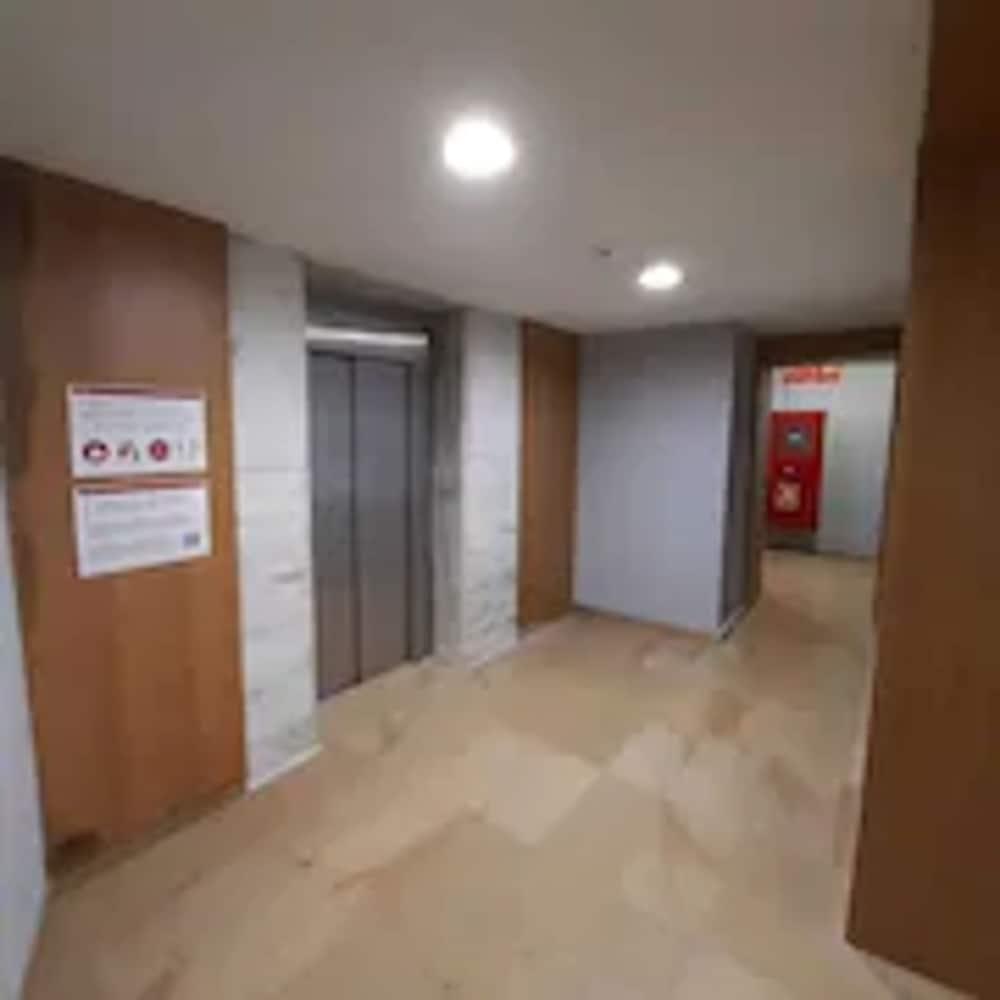 蒙特塞拉特阿巴特马尔赛特公寓 蒙塞拉特 外观 照片